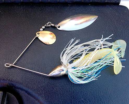 War Eagle Spinnerbaits 3/8, 1/2 and 3/4 oz. 21 Colors Available All New No  Box