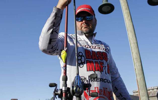 Set the Hook! with Pat Rose – Nov 05, 2016 Featuring Bassmaster Elite  Series Pro “The Cajun Baby” Cliff Crochet.