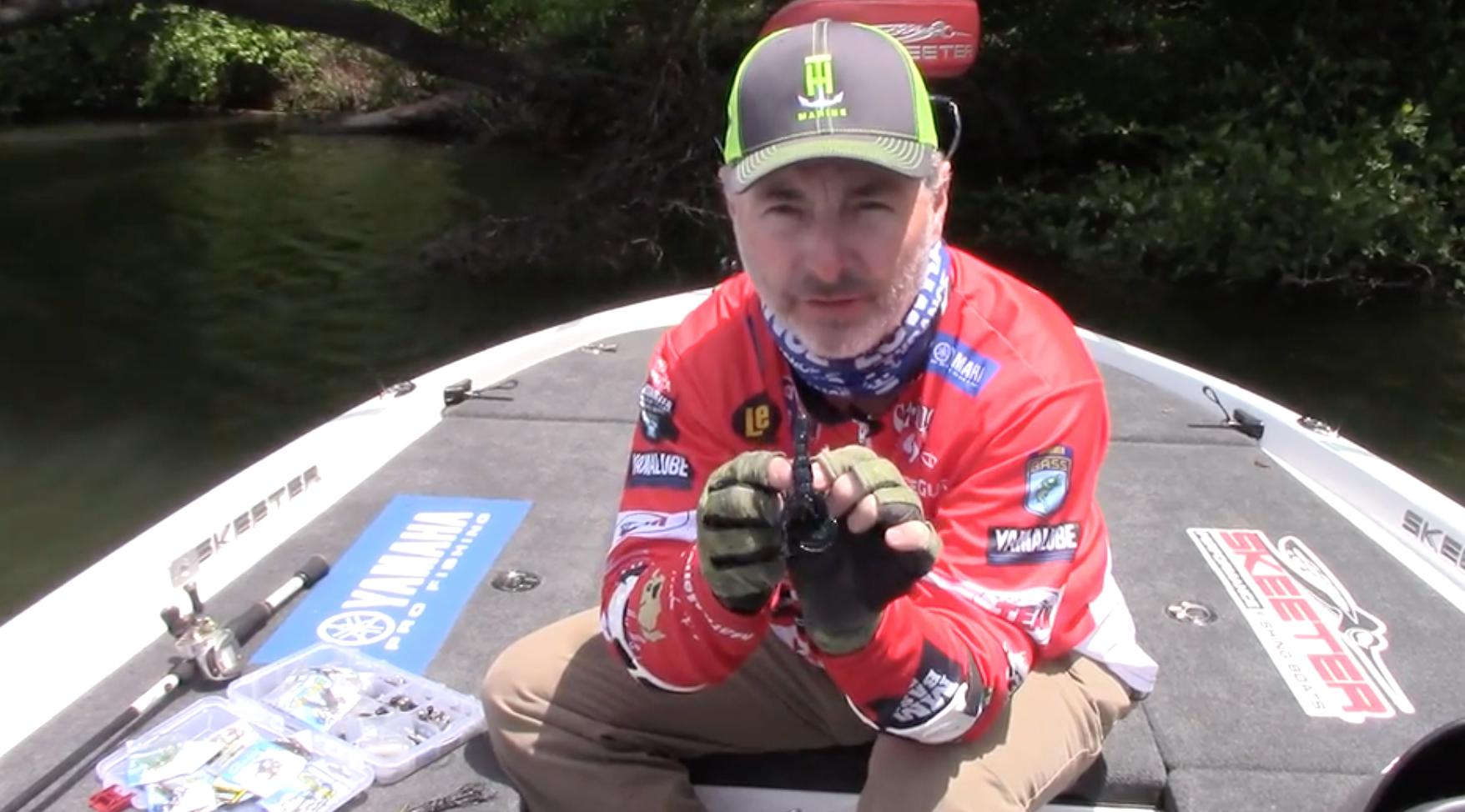 Menendez's simplified hook selection - Bassmaster