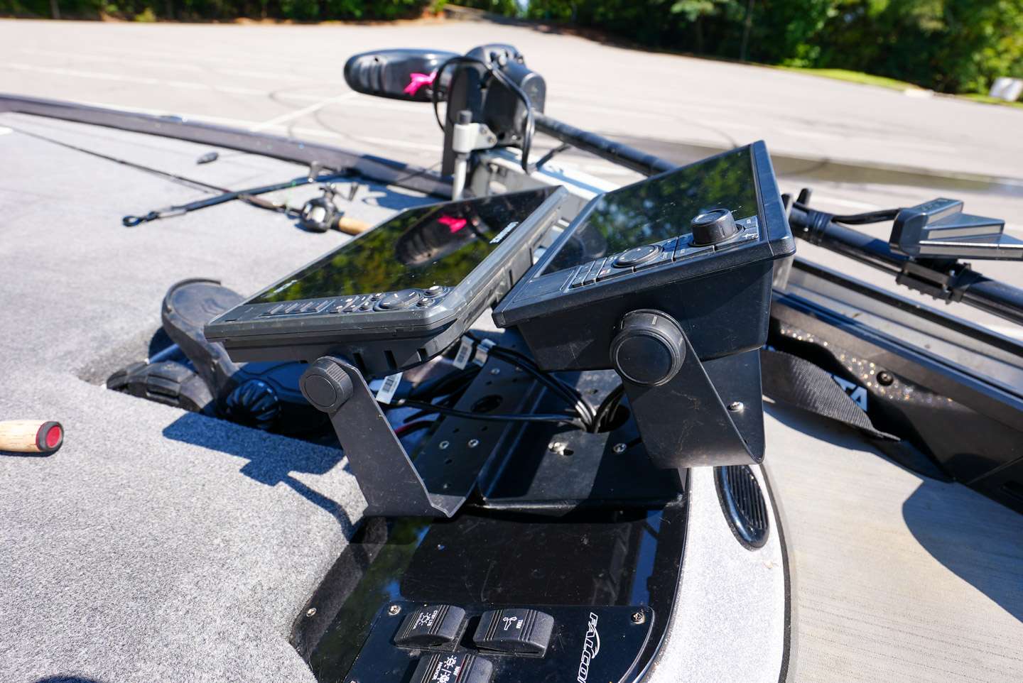 Inside Elite Boats: Justin Hamner - Bassmaster