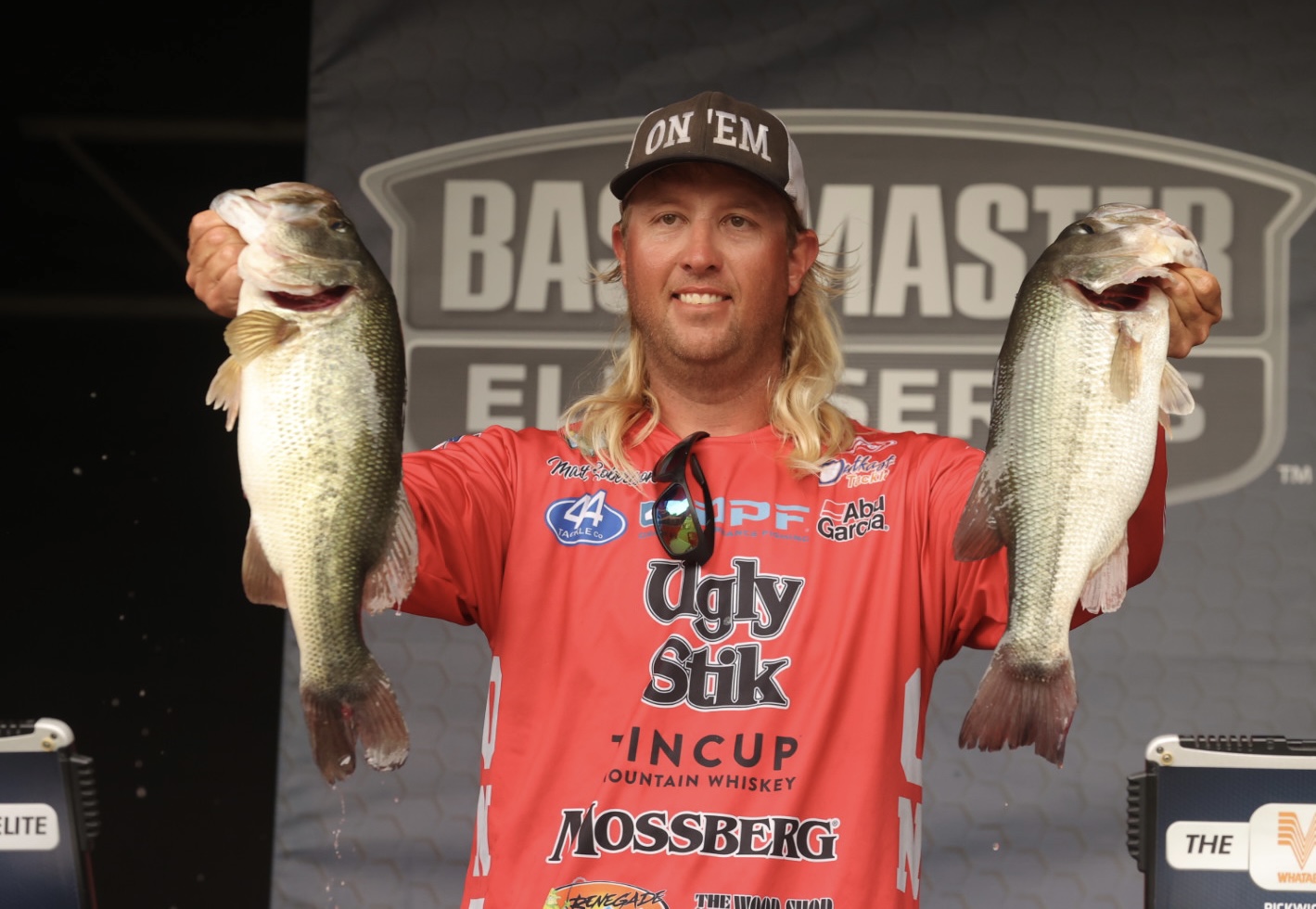 Robertson claims Day 1 lead - Bassmaster