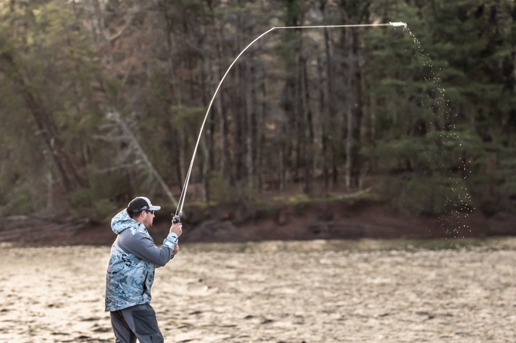 AMUNDSON RIVER CROSSER(6) FLY FISHING COMBO - Albert's Sports