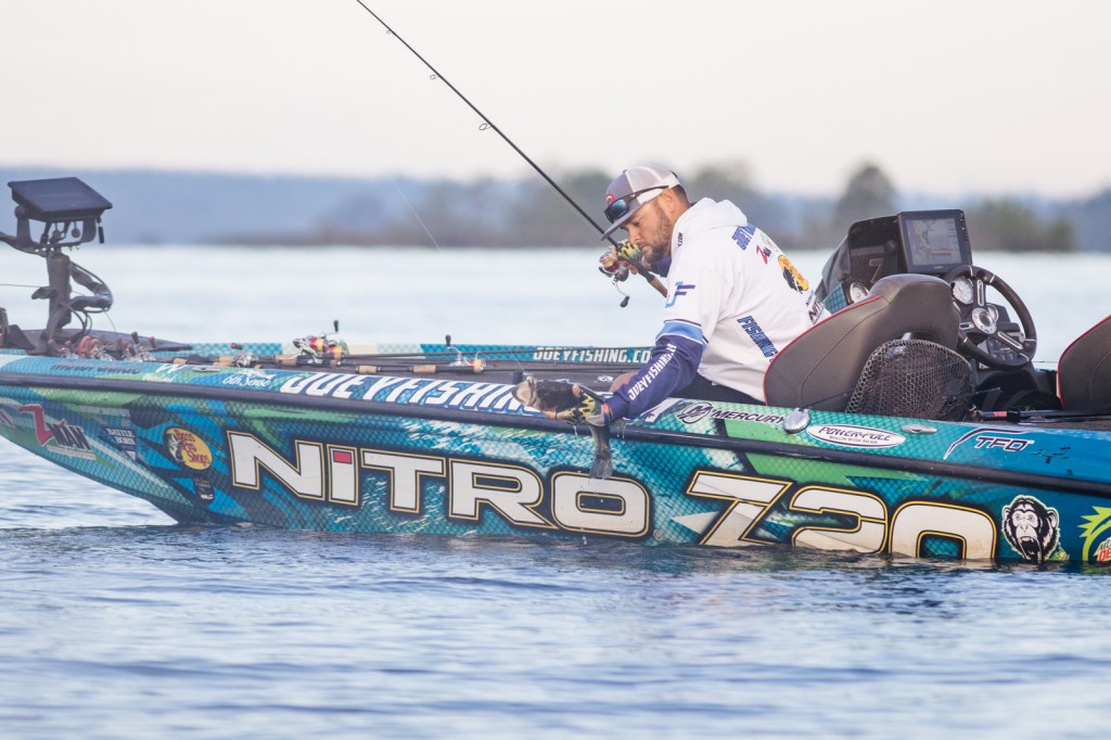 Early action at Toledo Bend Bassmaster