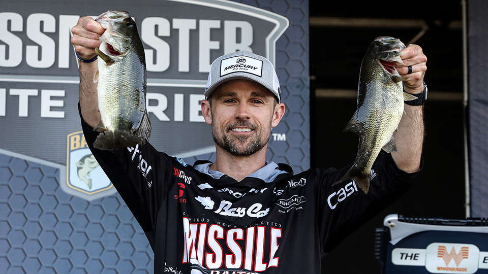 Junior: Arnold and Clark take title at Lay Lake - Bassmaster