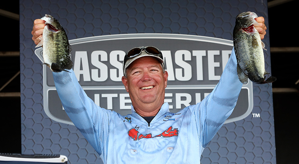 Junior: Arnold and Clark take title at Lay Lake - Bassmaster