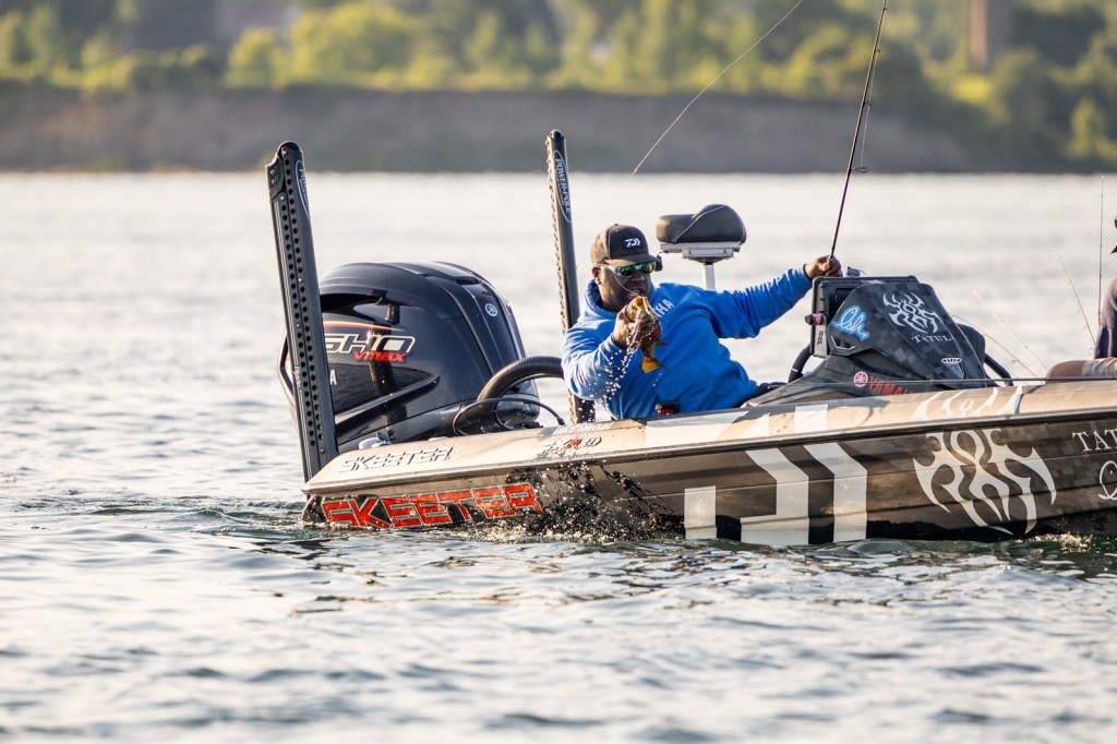Open Early action from St. Lawrence River Bassmaster