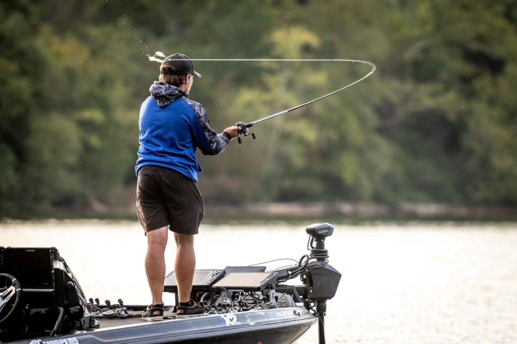 Takin' on Day 2 with Thompkins and Hightower - Bassmaster