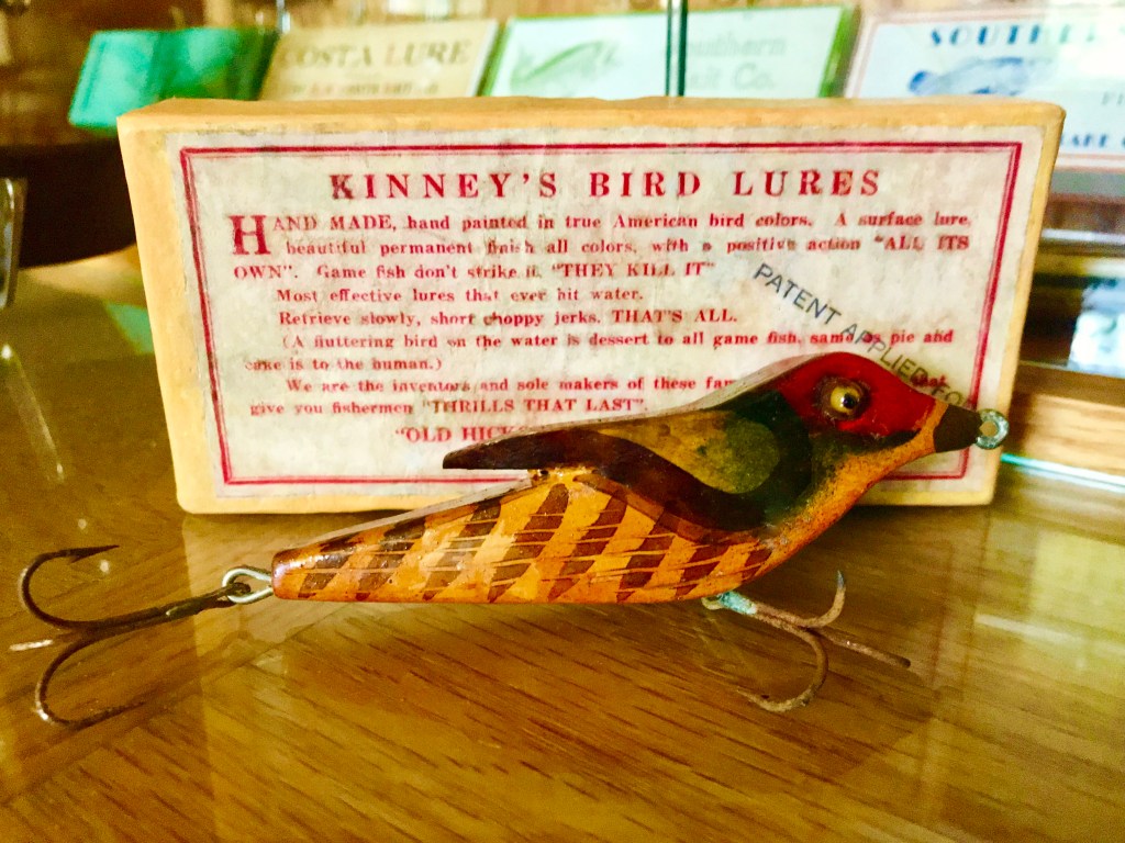 vintage fishing lure, Bass Bird Co. Red wing black bird