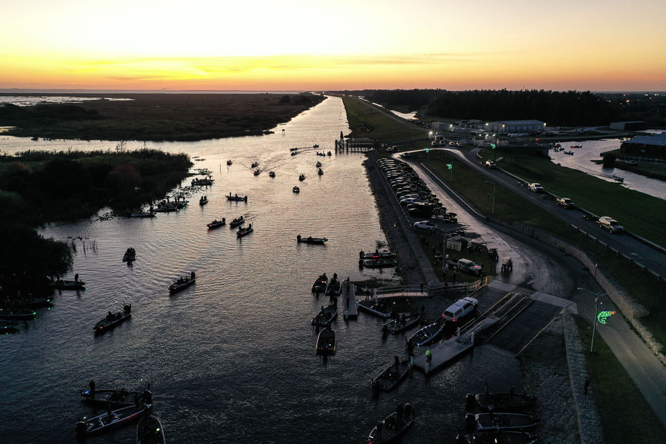 Okeechobee aerial Day 1 takeoff Bassmaster