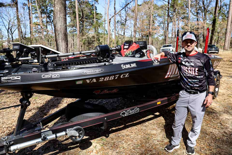 Inside Elite Boats: John Crews - Bassmaster