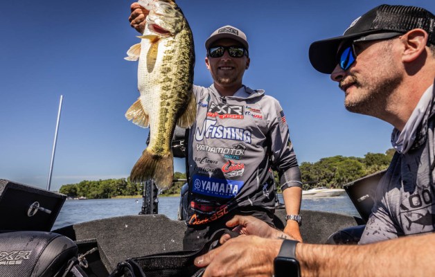 Daily Limit: Cory Johnston recovers from pneumonia with St. Lawrence in  sights - Bassmaster