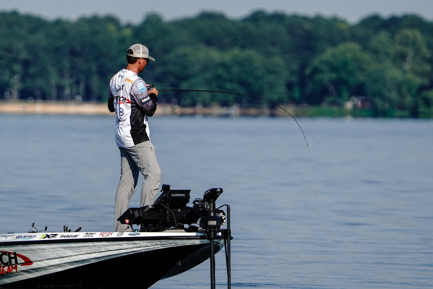 Garrett, Redwine and Wetherell workin' on Day 1 - Bassmaster